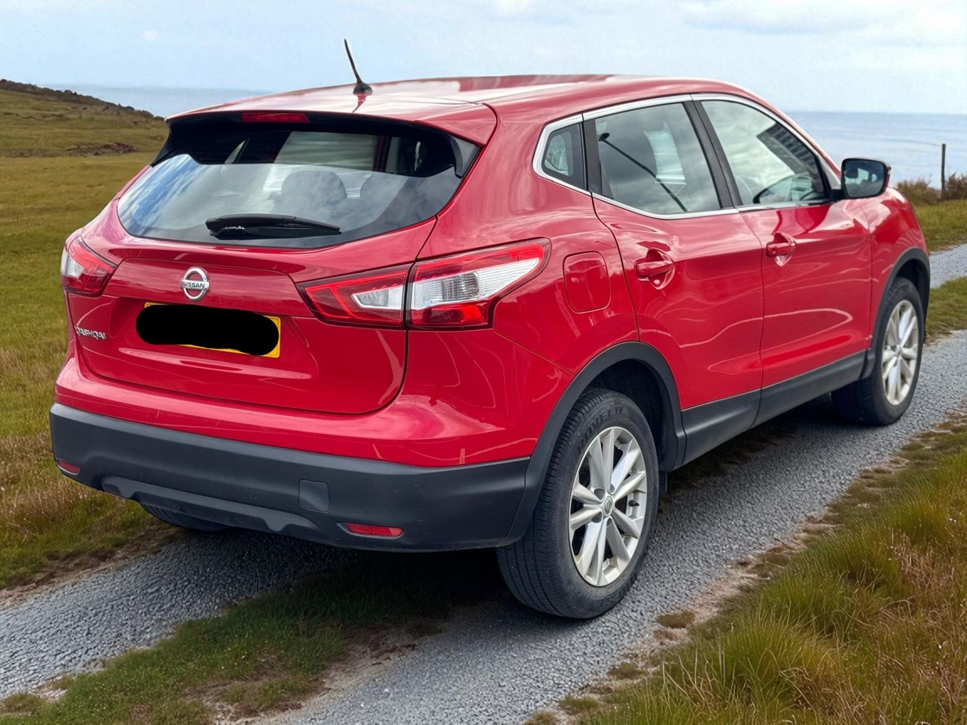 2015 NISSAN QASHQAI ACENTA DIG-T 1.2 PETROL SUV – MANUAL – RED>>--NO VAT ON HAMMER--<< - Image 6 of 14