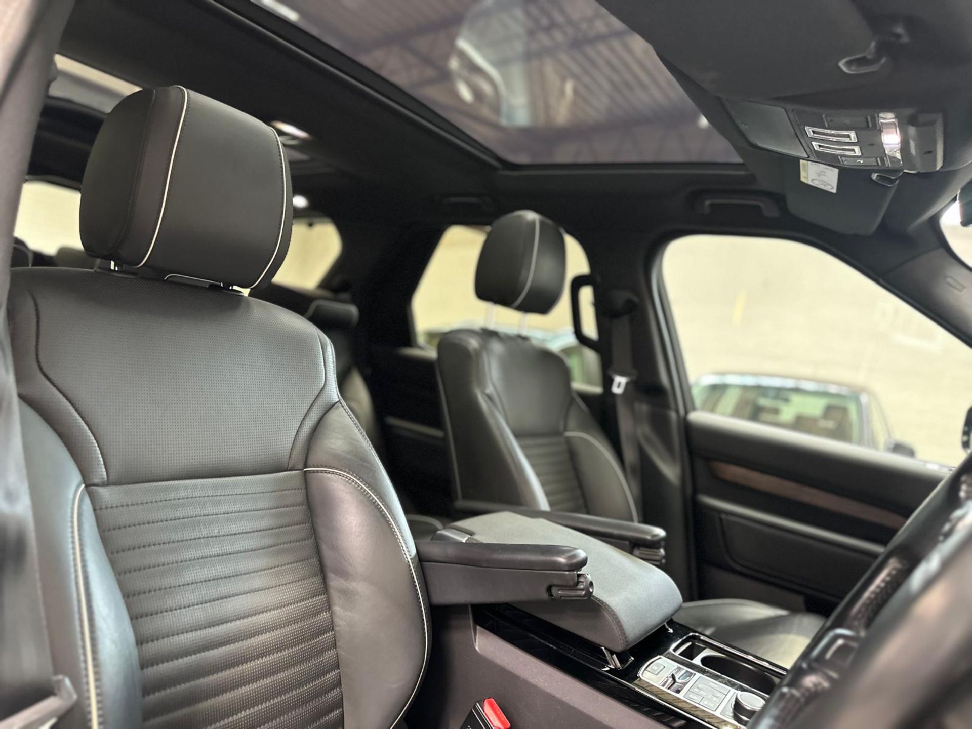 **(ONLY 76K MILEAGE)** 2017 LAND ROVER DISCOVERY HSE >>--NO VAT ON HAMMER--<< - Image 37 of 47