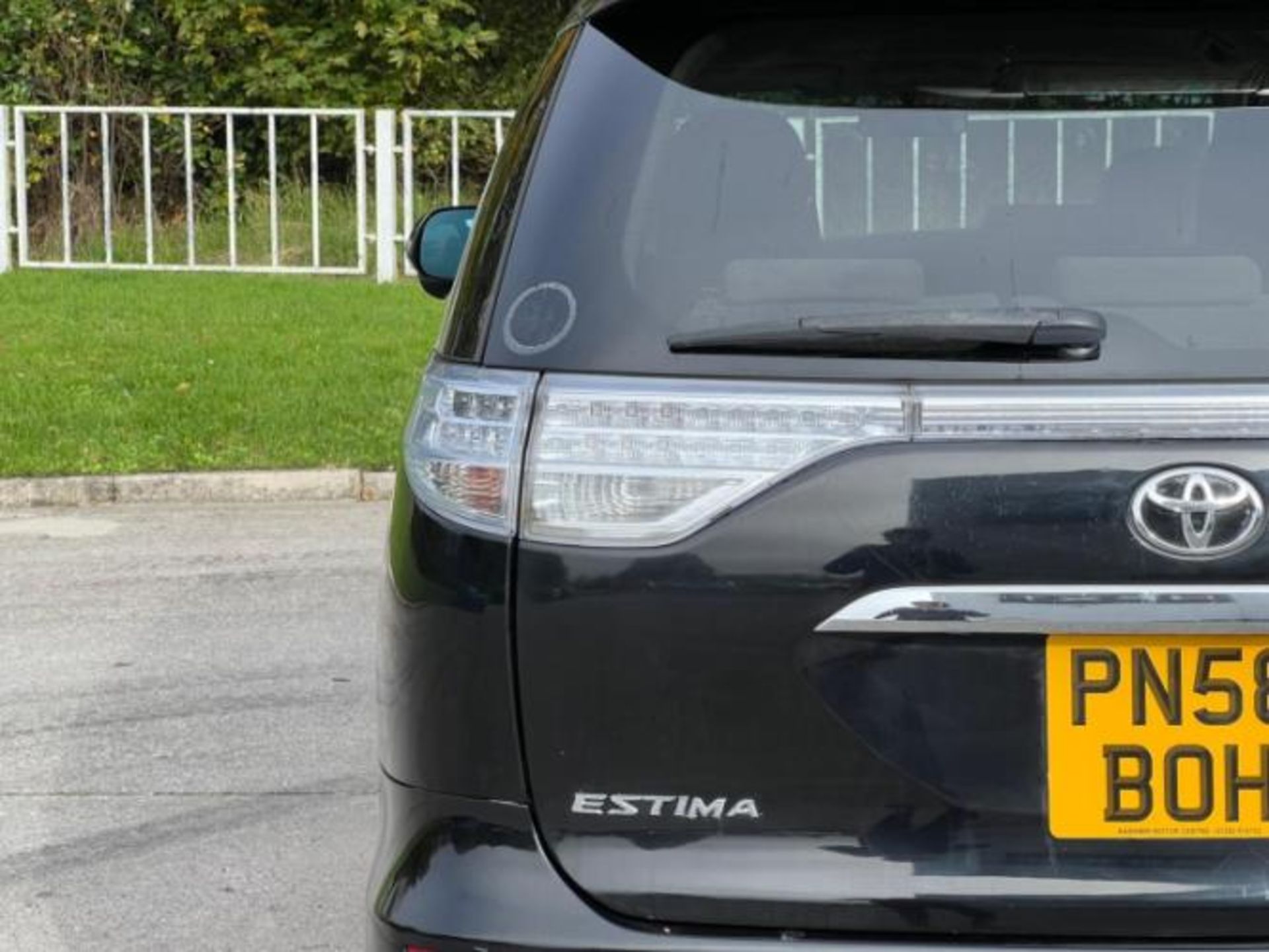 2009 TOYOTA ESTIMA 2.4 PETROL HYBRID AUTOMATIC 4WD 8-SEATER MPV >>--NO VAT ON HAMMER--<< - Image 29 of 44