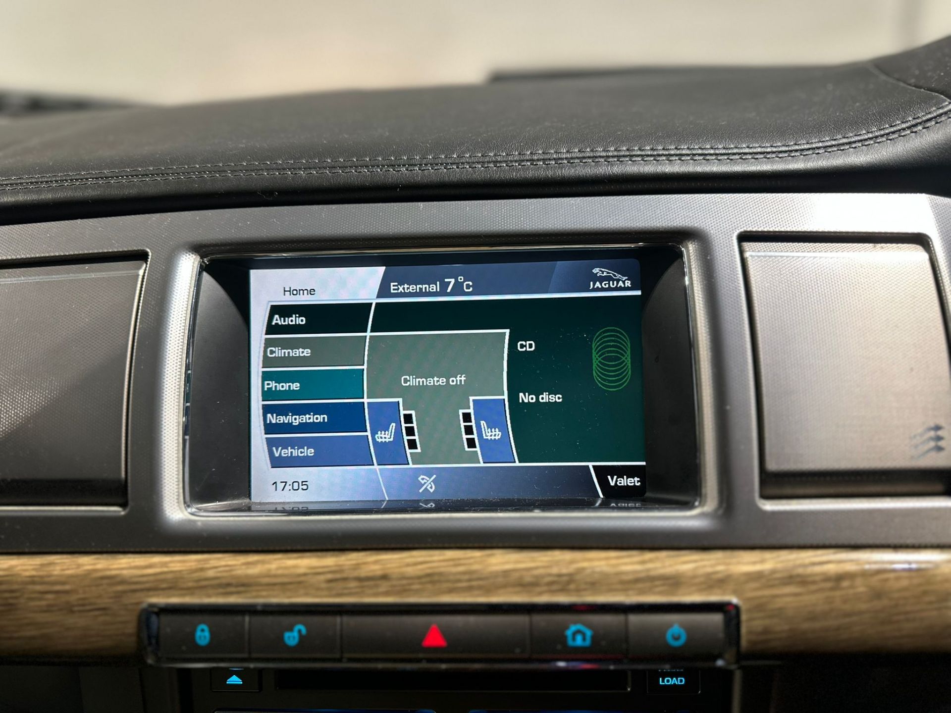 2009 JAGUAR XF PREMIUM LUXURY D V6 A 2.7L AUTOMATIC, 121K MILES >>--NO VAT ON HAMMER--<< - Image 22 of 28