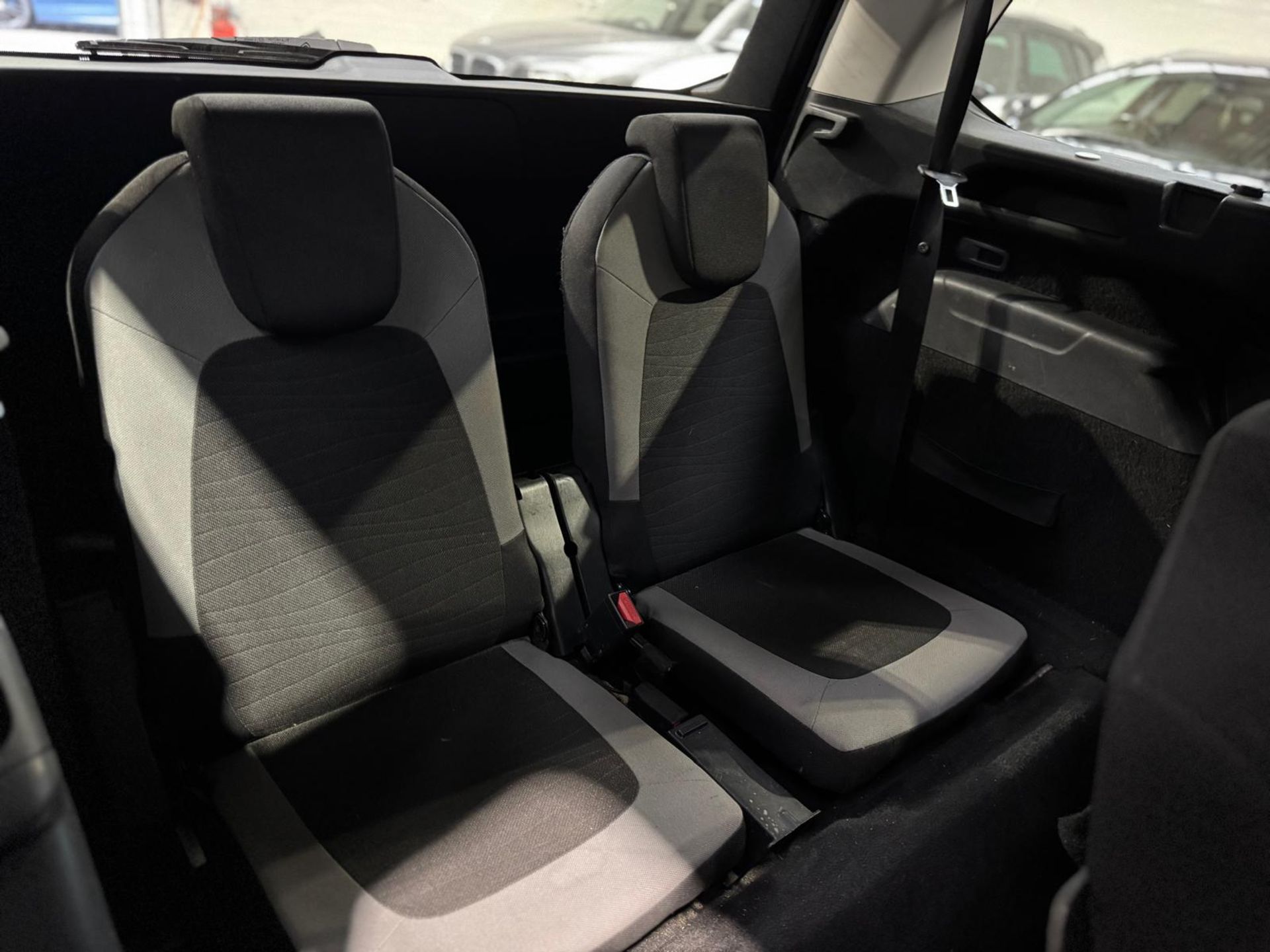 2014 CITROËN C4 GRAND PICASSO EXC AIR EHDI S-A – 1.6L DIESEL MPV, SEMI-AUTO >>--NO VAT ON HAMMER--<< - Image 10 of 21