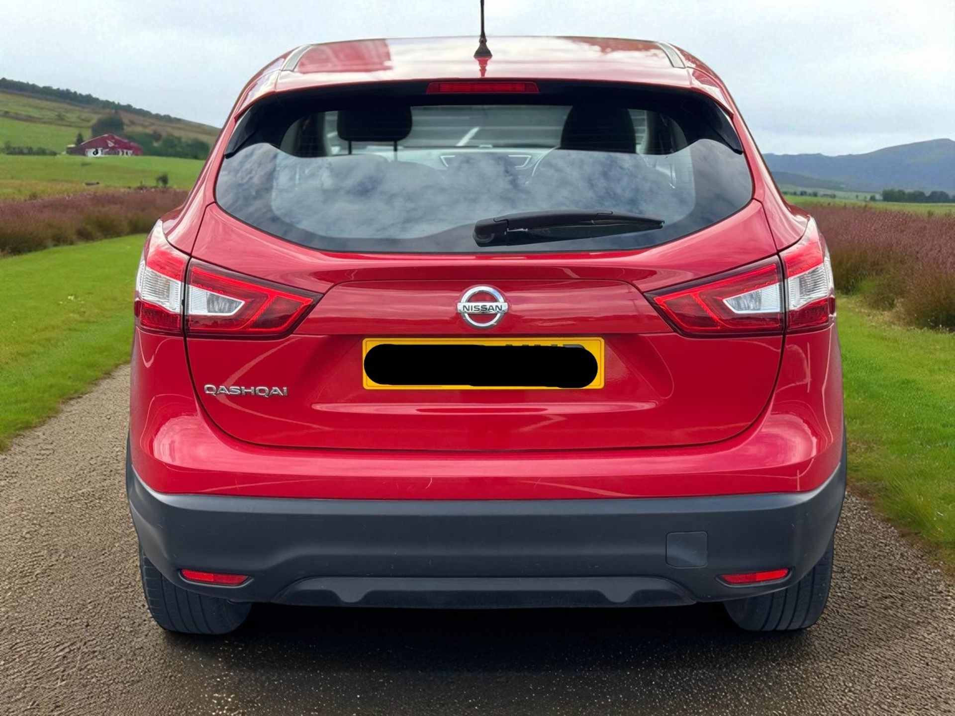 2015 NISSAN QASHQAI ACENTA DIG-T 1.2 PETROL SUV – MANUAL – RED>>--NO VAT ON HAMMER--<< - Image 5 of 14