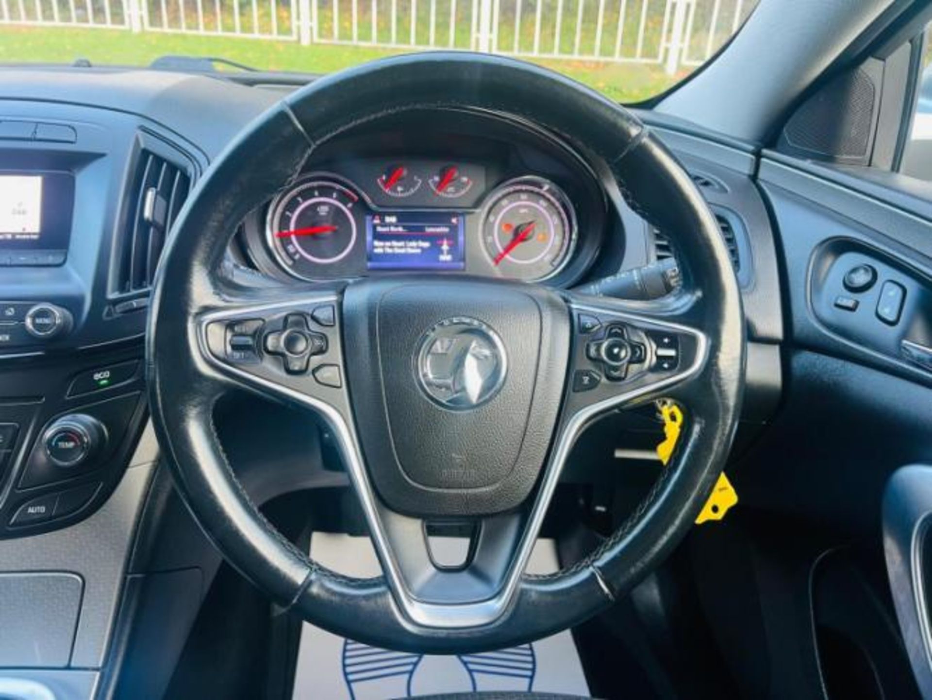 2013 VAUXHALL INSIGNIA DESIGN CDTI ECO S/S 1956CC MANUAL >>--NO VAT ON HAMMER--<< - Image 22 of 31
