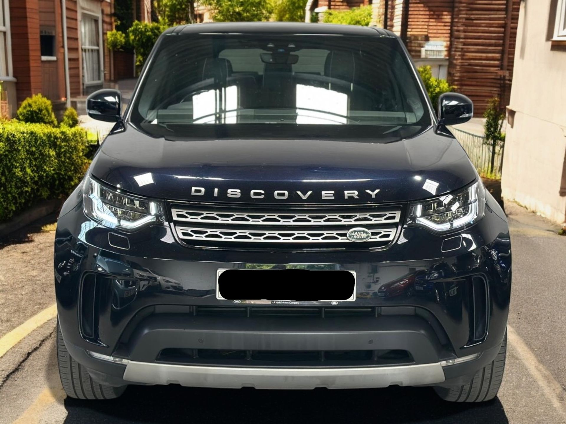 **(ONLY 76K MILEAGE)** 2017 LAND ROVER DISCOVERY HSE >>--NO VAT ON HAMMER--<< - Image 2 of 47