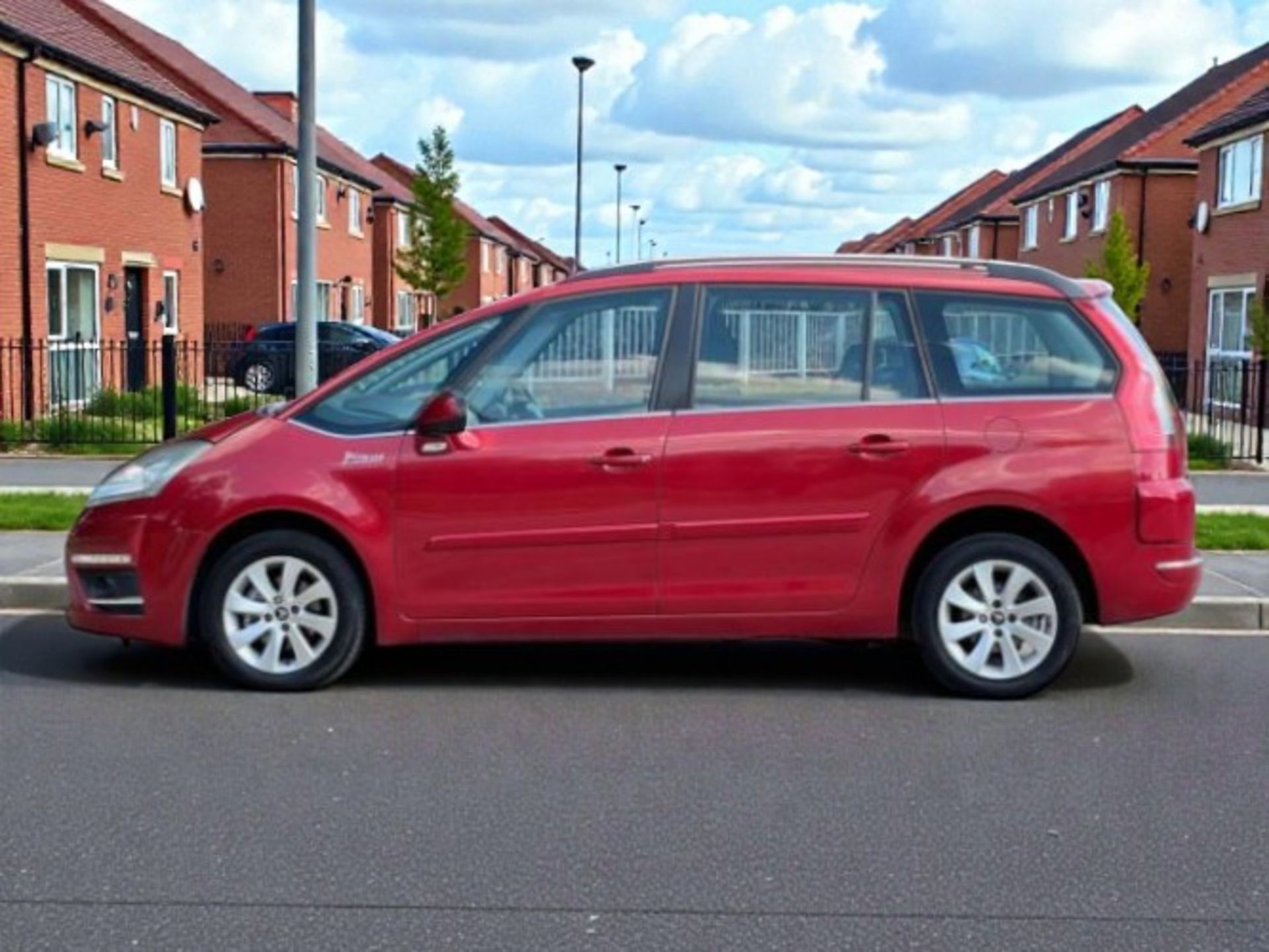 **(ONLY K MILEAGE)** 2012 CITROEN C4 G PICASSO VTR+ E-HDI A 1.6 SEMI AUTO >>--NO VAT ON HAMMER--<< - Image 4 of 29
