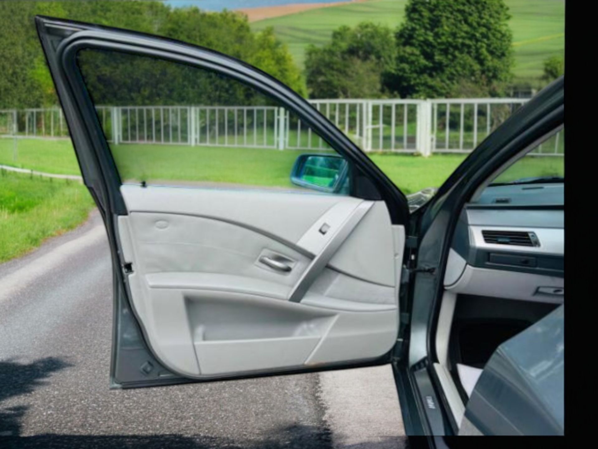 **(ONLY 109K MILEAGE)** 2004 BMW 5 SERIES 2.5 525D SE AUTO 4DR >>--NO VAT ON HAMMER--<< - Image 15 of 30