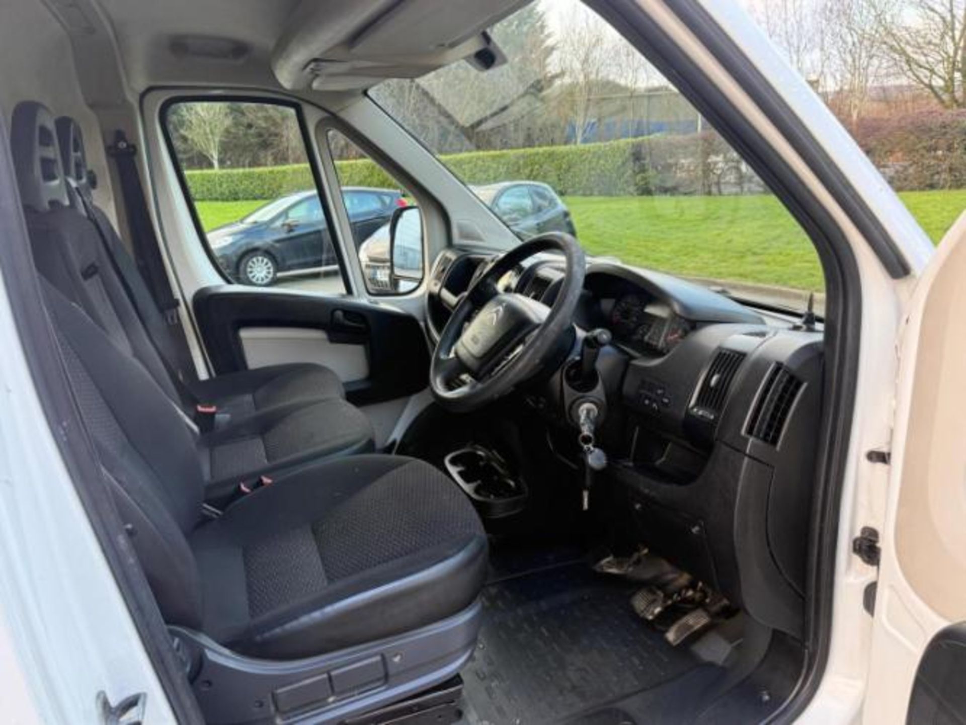 **(ONLY 101K MILEAGE)** 2017 CITROEN RELAY 35 L3H2 EPRISE BLUEHDI 1997CC >>--NO VAT ON HAMMER--<< - Image 13 of 24