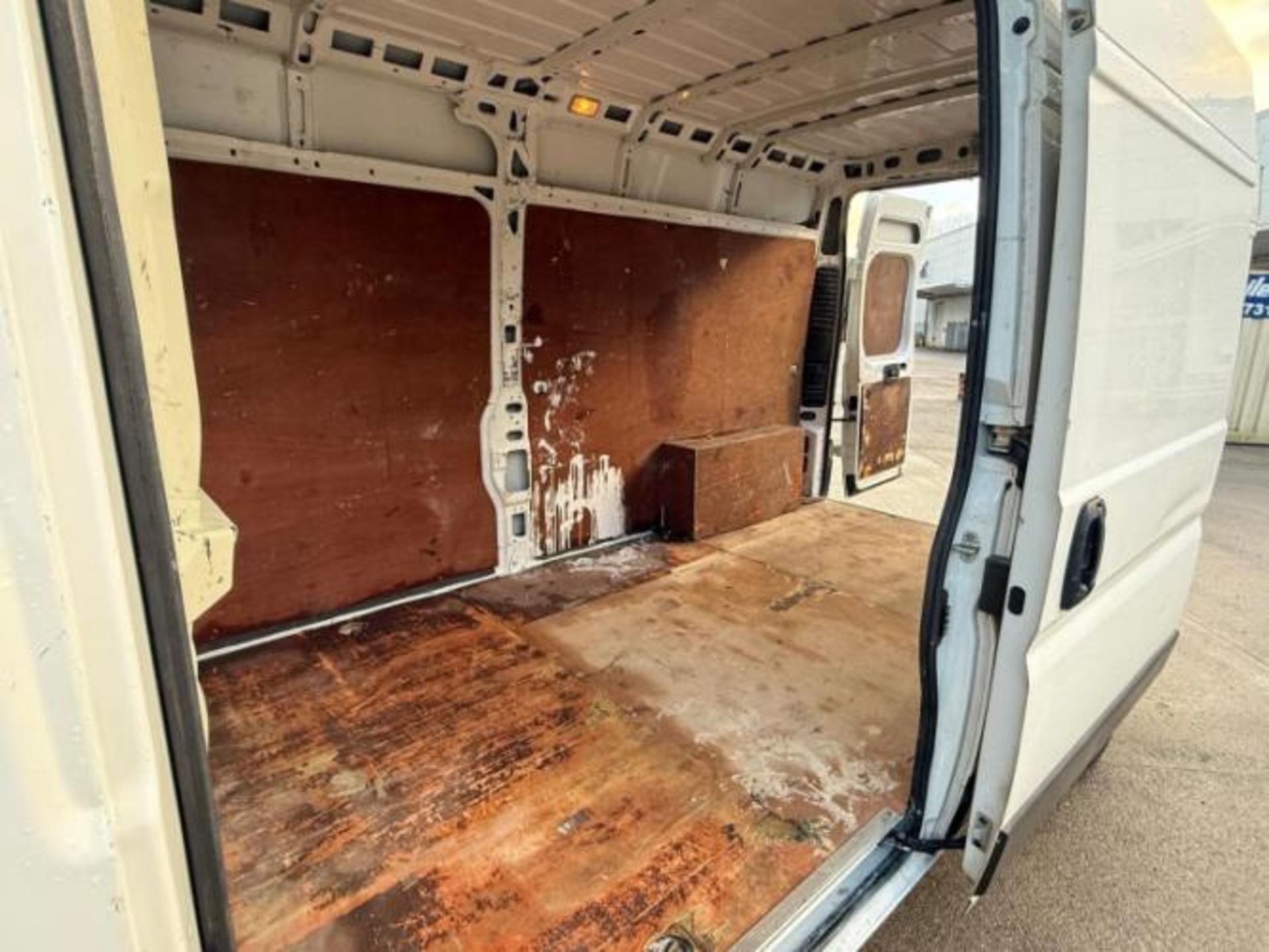 **(ONLY 101K MILEAGE)** 2017 CITROEN RELAY 35 L3H2 EPRISE BLUEHDI 1997CC >>--NO VAT ON HAMMER--<< - Image 11 of 24