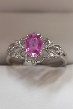 PRELOVED 18CT WHITE GOLD WITH PINK OVAL SAPPHIRE SIZE N