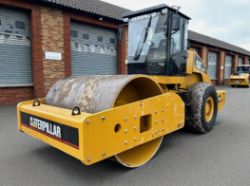 CAT / DYNAPAC 18 TON VIBRATING ROLLER – SEM 518