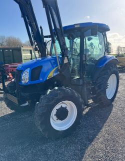 NEW HOLLAND TS100A C/W LOADER