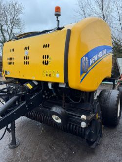 NEW HOLLAND RB150 ROUND BALER