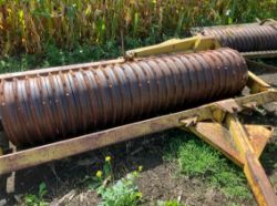 TWOSE RING ROLLER
