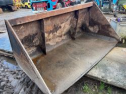 BULK BUCKET – FRONT END LOADER FOR TRACTOR / EXCAVATOR / DIGGER