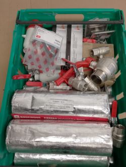 JOBLOT X 2 CRATES NUMBER 20 RESELLER CARBOOT MARKET