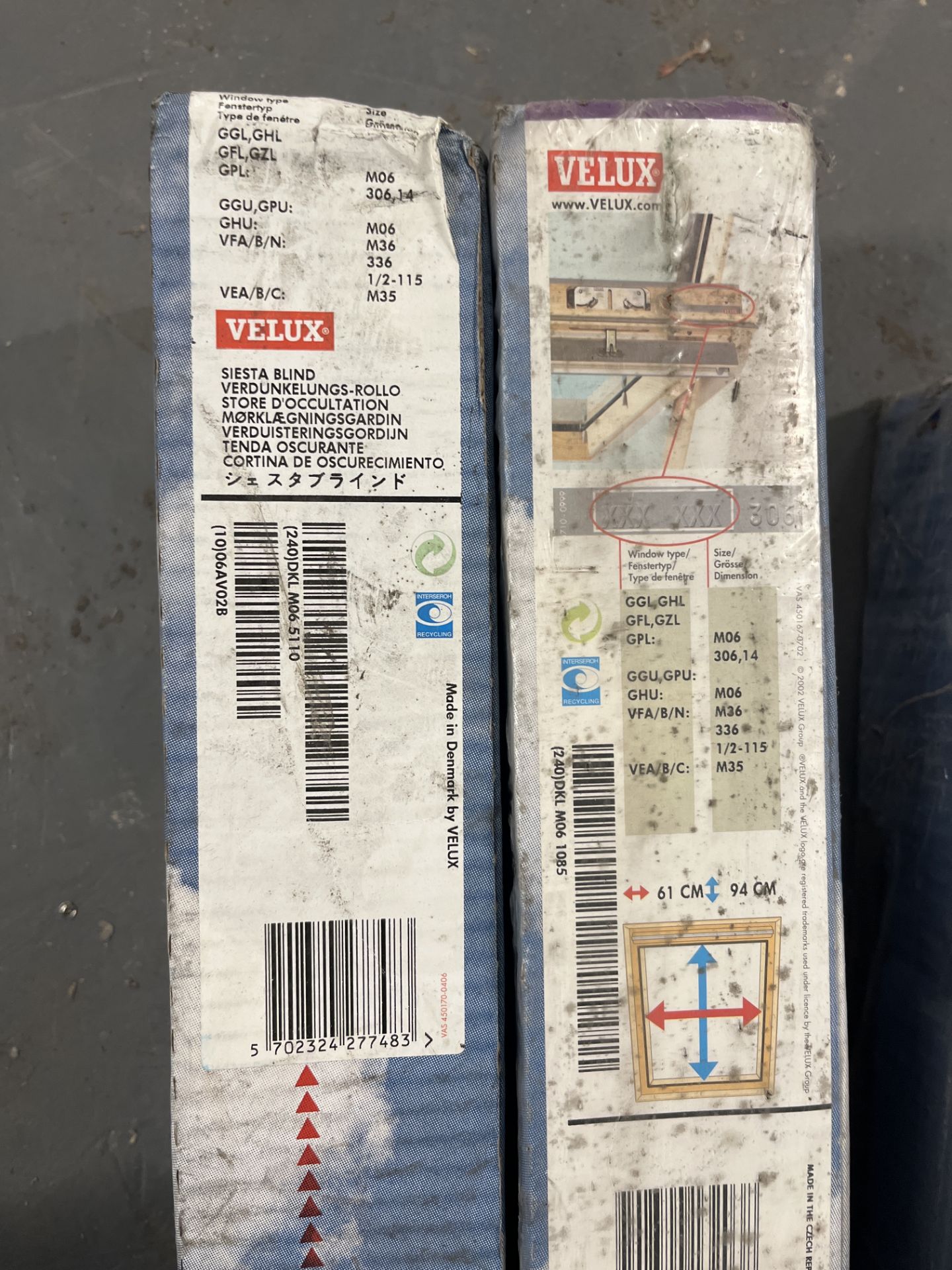 5 X VELUX PRE 2014 ROOF BLINDS - Image 2 of 4