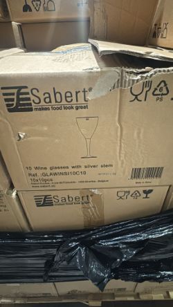 100 X PLASTIC WINE GLASSES WITH SILVER STEM 100 PER CASE