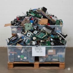 VARIOUS UNMANIFESTED TECH PARTS MIXED ELECTRONICS– CUSTOMER RETURNS