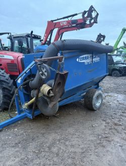 TERRA-VAC HORSE DUNG VACUUM