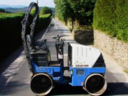 2011 AMMANN AV12-2 VIBRATING ROLLER