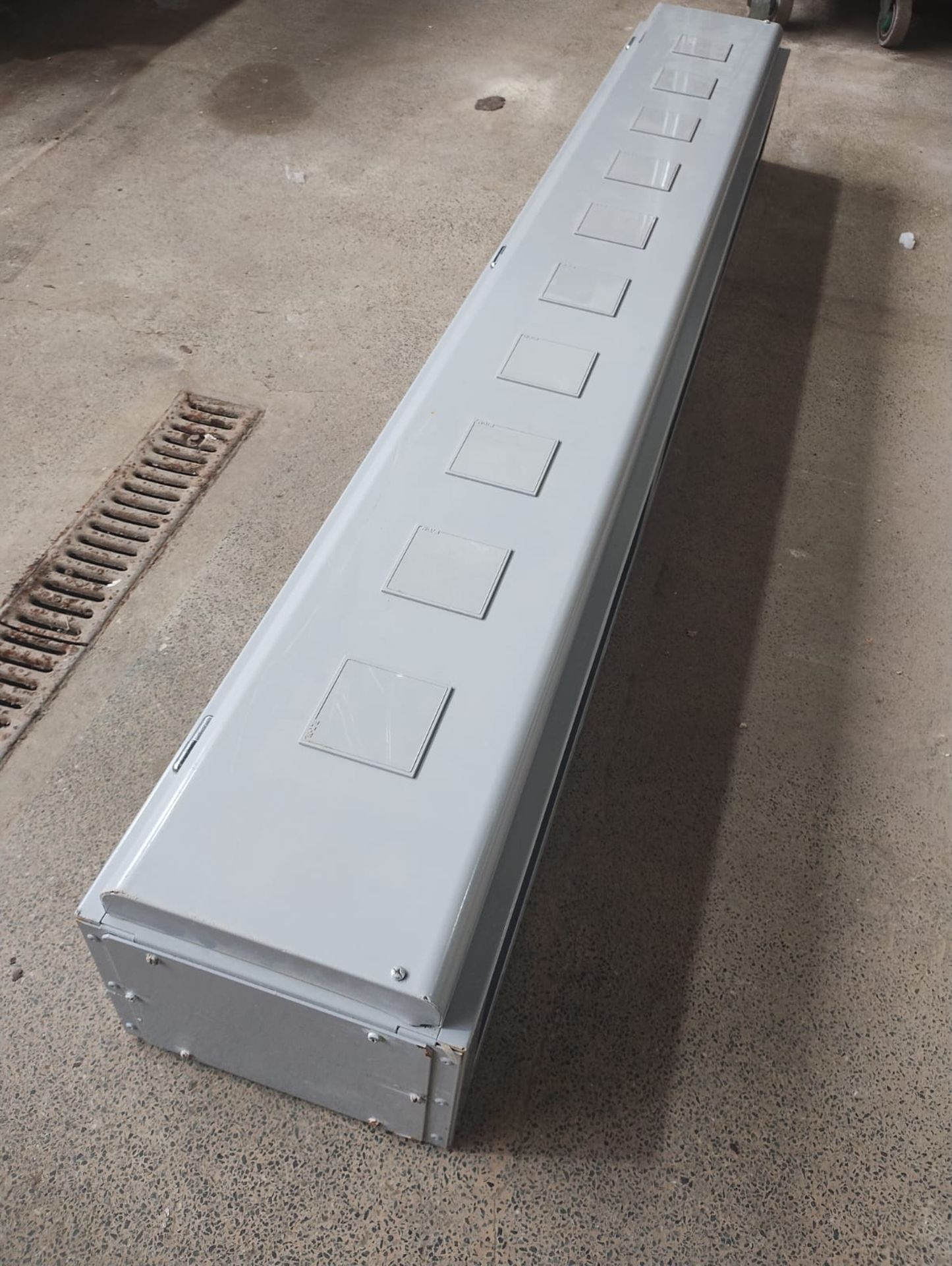 EATON SIDE MOUNTED METERING ENCLOSURE - 10 SPACES, BLANKING PLATES, NEW - 2030L X 255D X 300MM