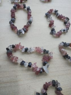 STRAWBERRY+ RUTILATED QUARTZ CRYSTAL CHIP BRACELET JOB LOT OF 11 - BRAND NEW