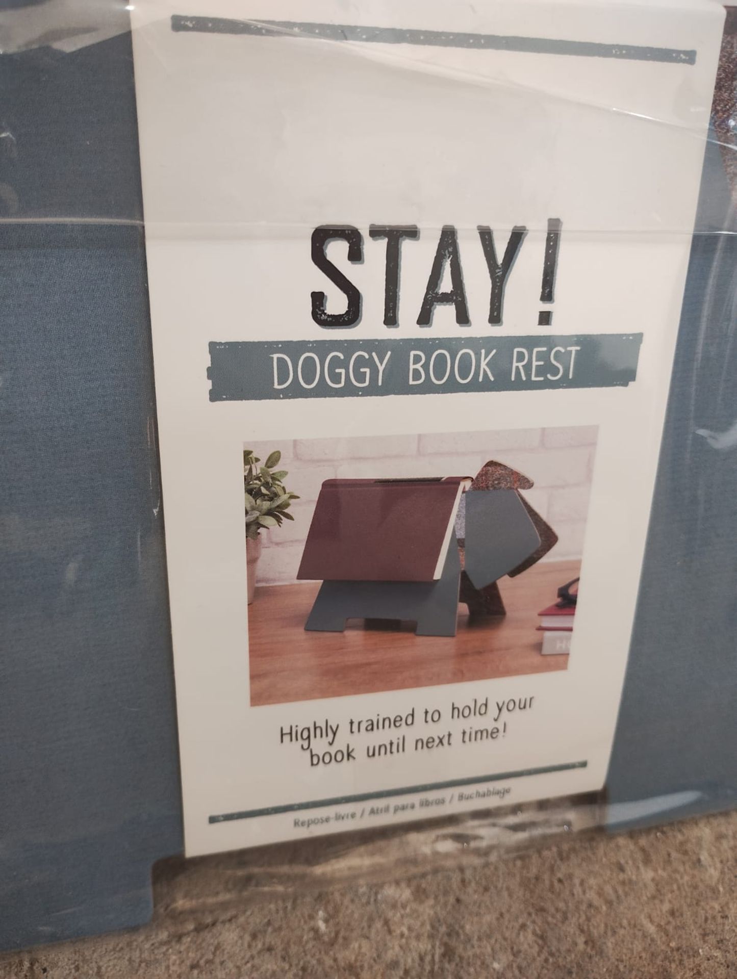 STAY! DOGGY BOOK RESTS - BLUE AND PURPLE -BRAND NEW IN ORIGINAL PACKAGING JOBLOT OF X2 - Image 3 of 4