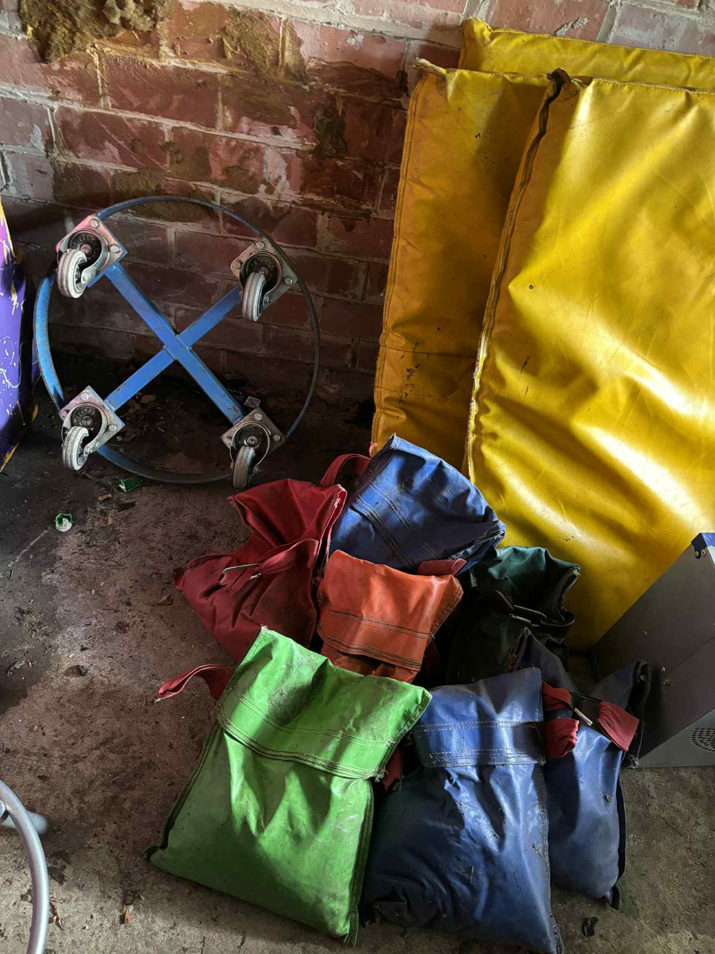 BOUNCY CASTLE JOBLOT 1.5HP BLOWER SAND BAGS MATS CASTLE BARROW - Image 2 of 5