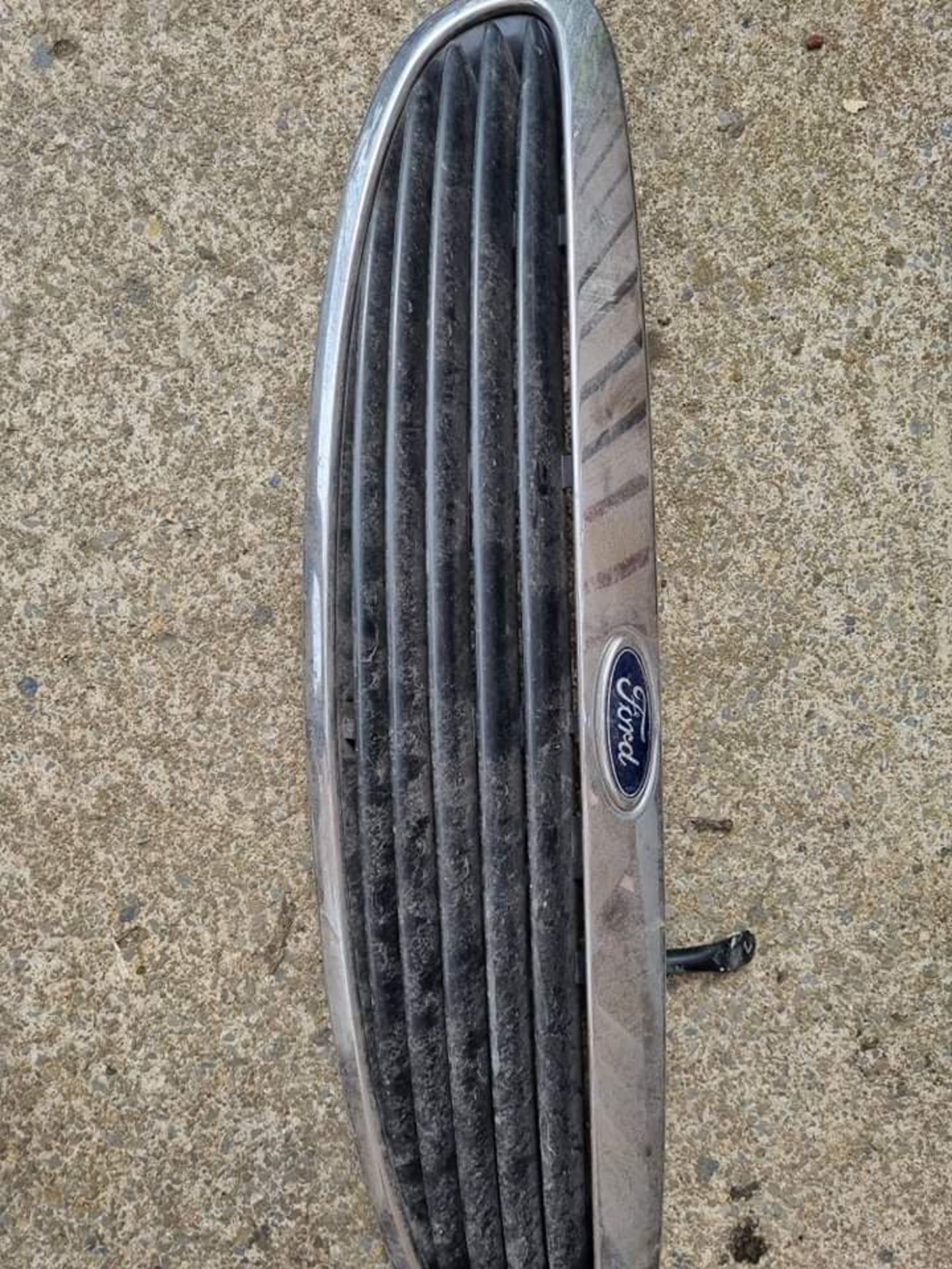 JOBLOT OF CLASSIC FORD CAR FRONT GRILLS - Image 7 of 12