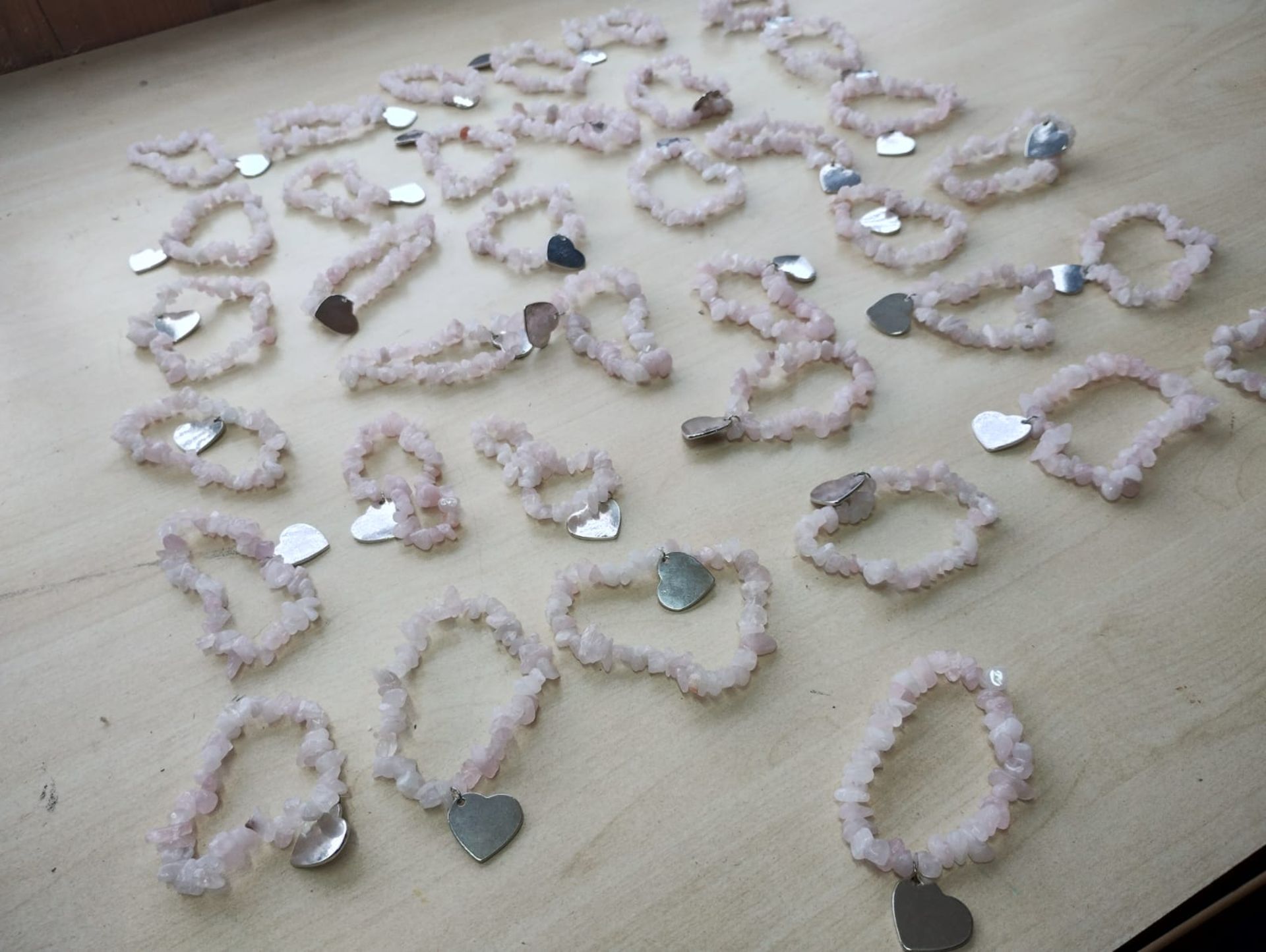 ROSE QUARTZ CRYSTAL CHIP SILVER HEART BRACELET JOB LOT OF 37 - Image 2 of 3