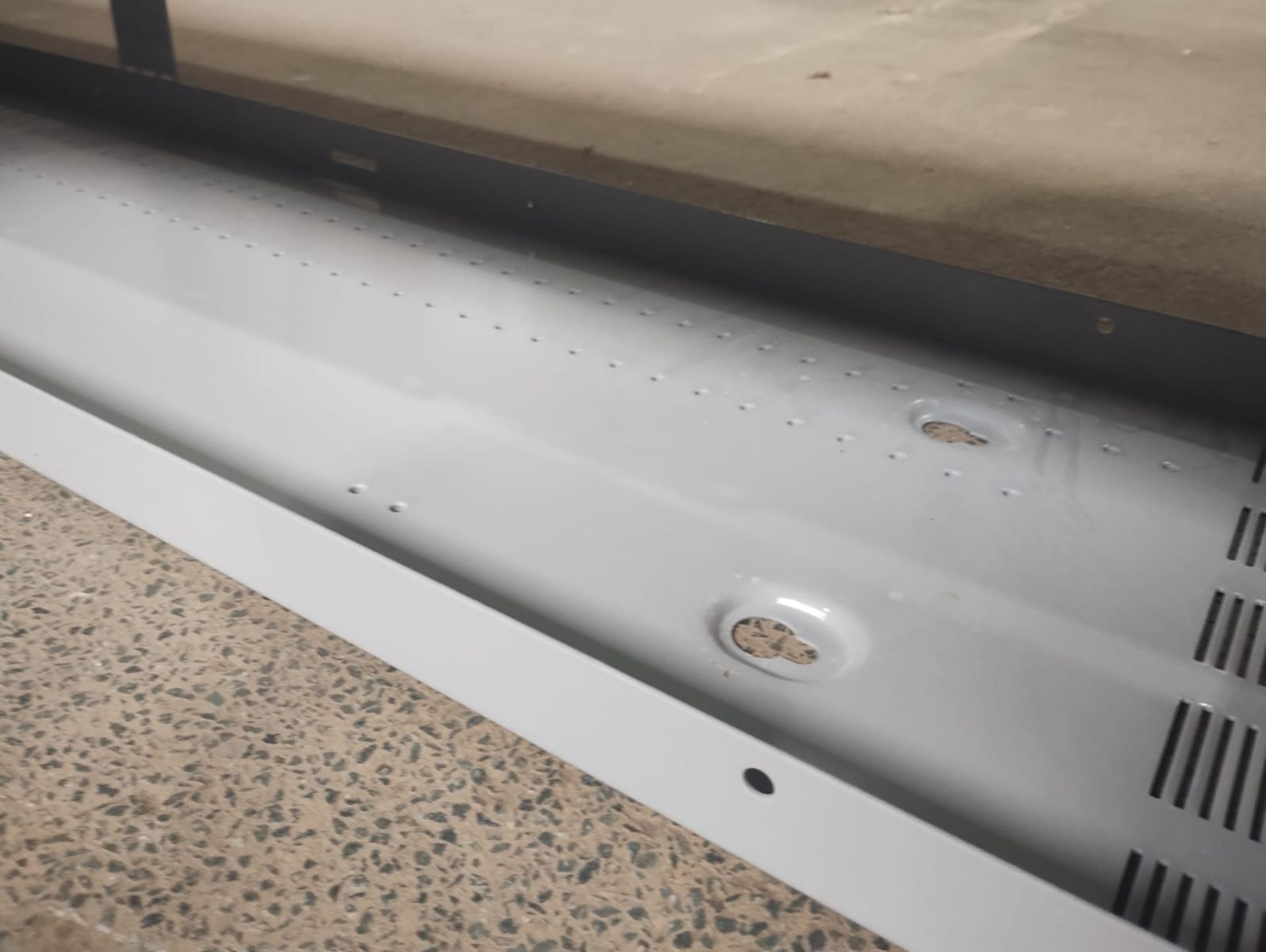EATON SIDE MOUNTED METERING ENCLOSURE - 10 SPACES, BLANKING PLATES, NEW - 2030L X 255D X 300MM - Image 6 of 9