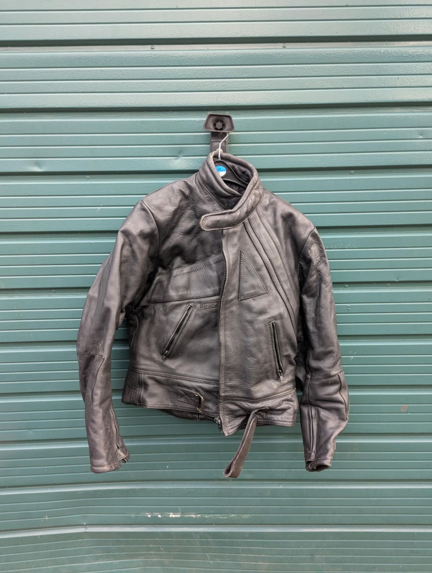 SIZE SMALL MOTORBIKE JACKETS EX DISPLAY - Image 2 of 8
