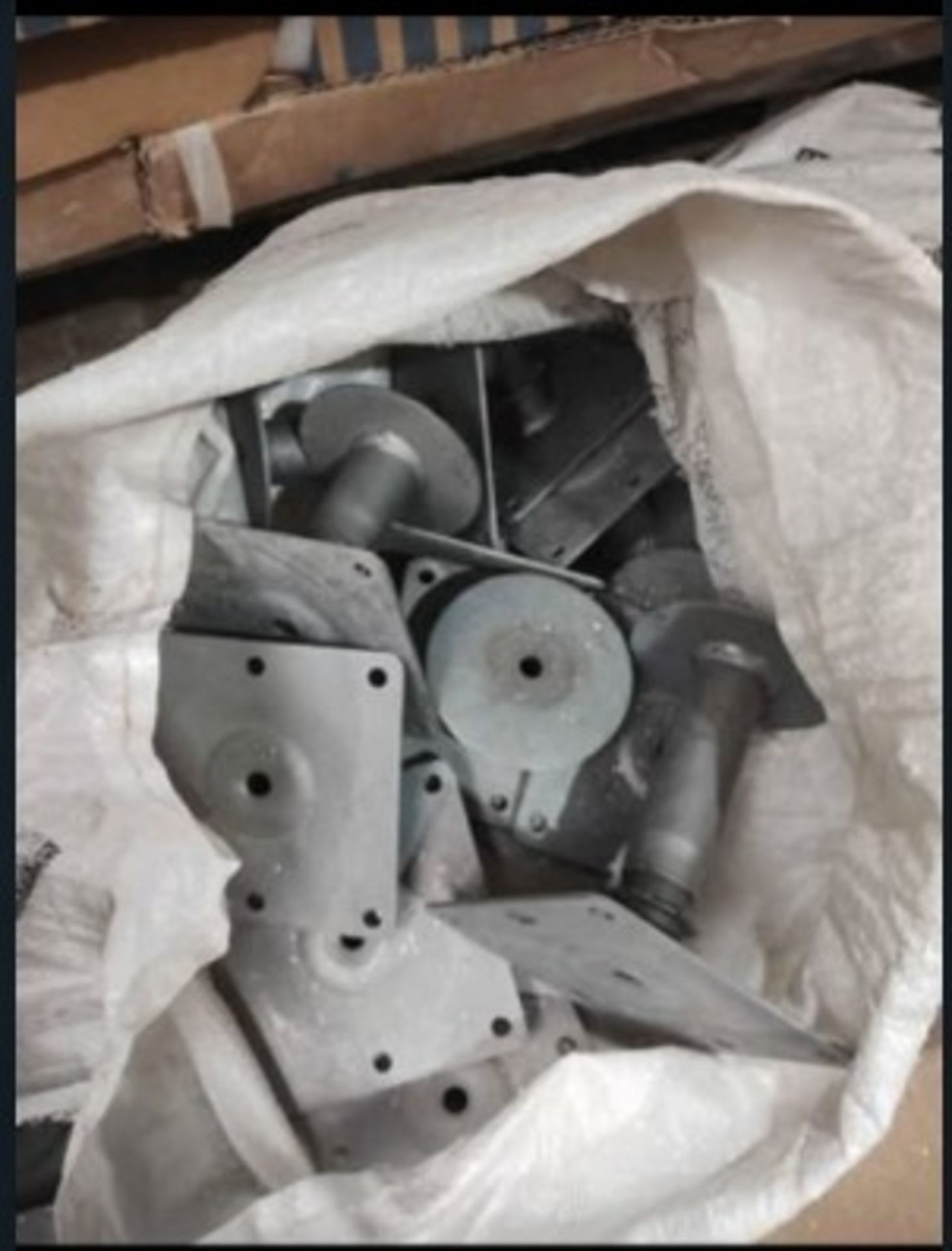 RYNO - NON COMBUSTIBLE PAVING PEDESTALS - RP-FR 5+2 115-205MM +35-50MM- JOBLOT 50-70PSC - Image 9 of 10