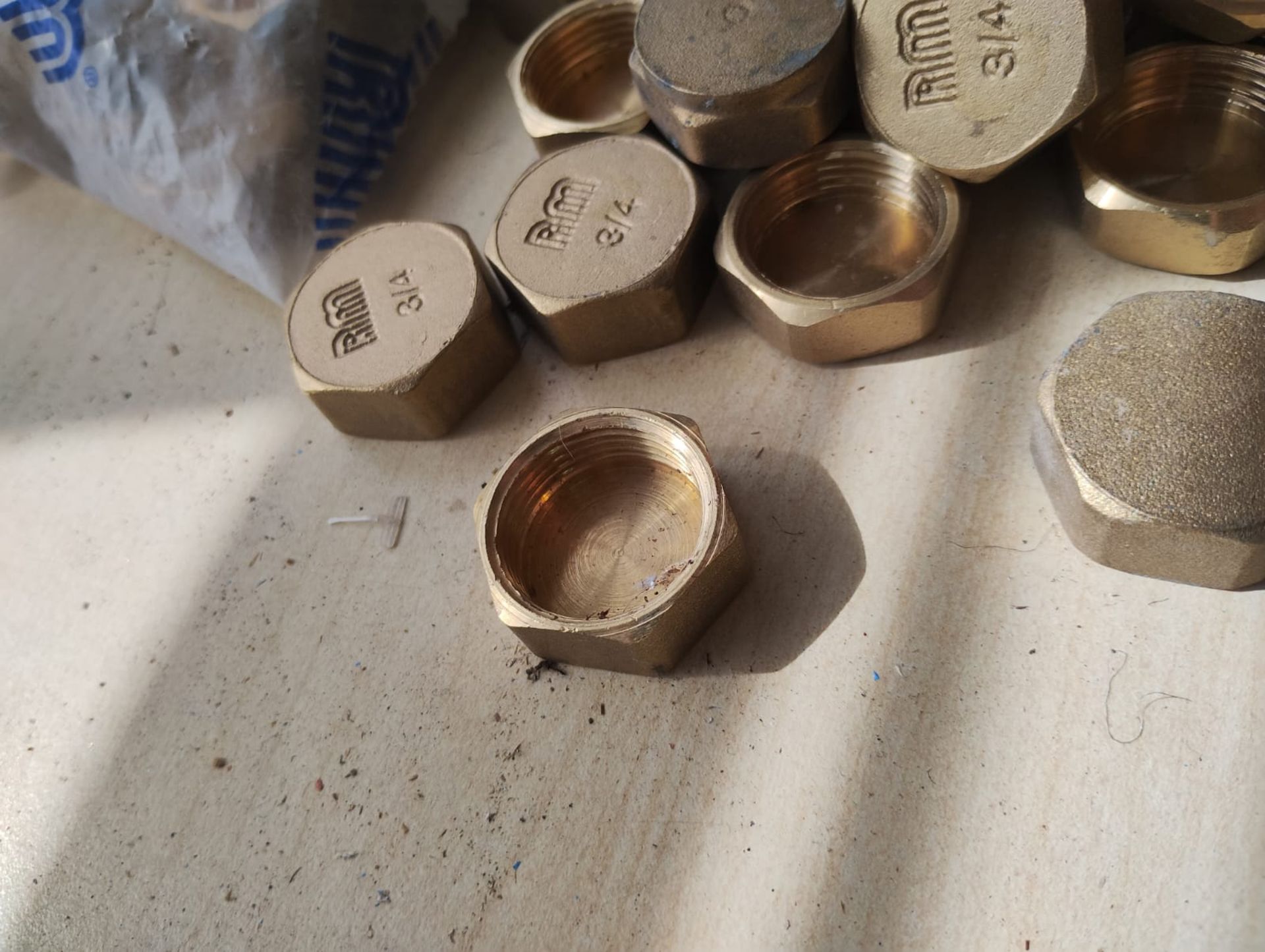 MASTERFLOW/RM - 3/4" BRASS BLANK NUT - PACKS OF 10S + 25S + BOX LOOSE - JOBLOT OF 155PSC - Image 3 of 8
