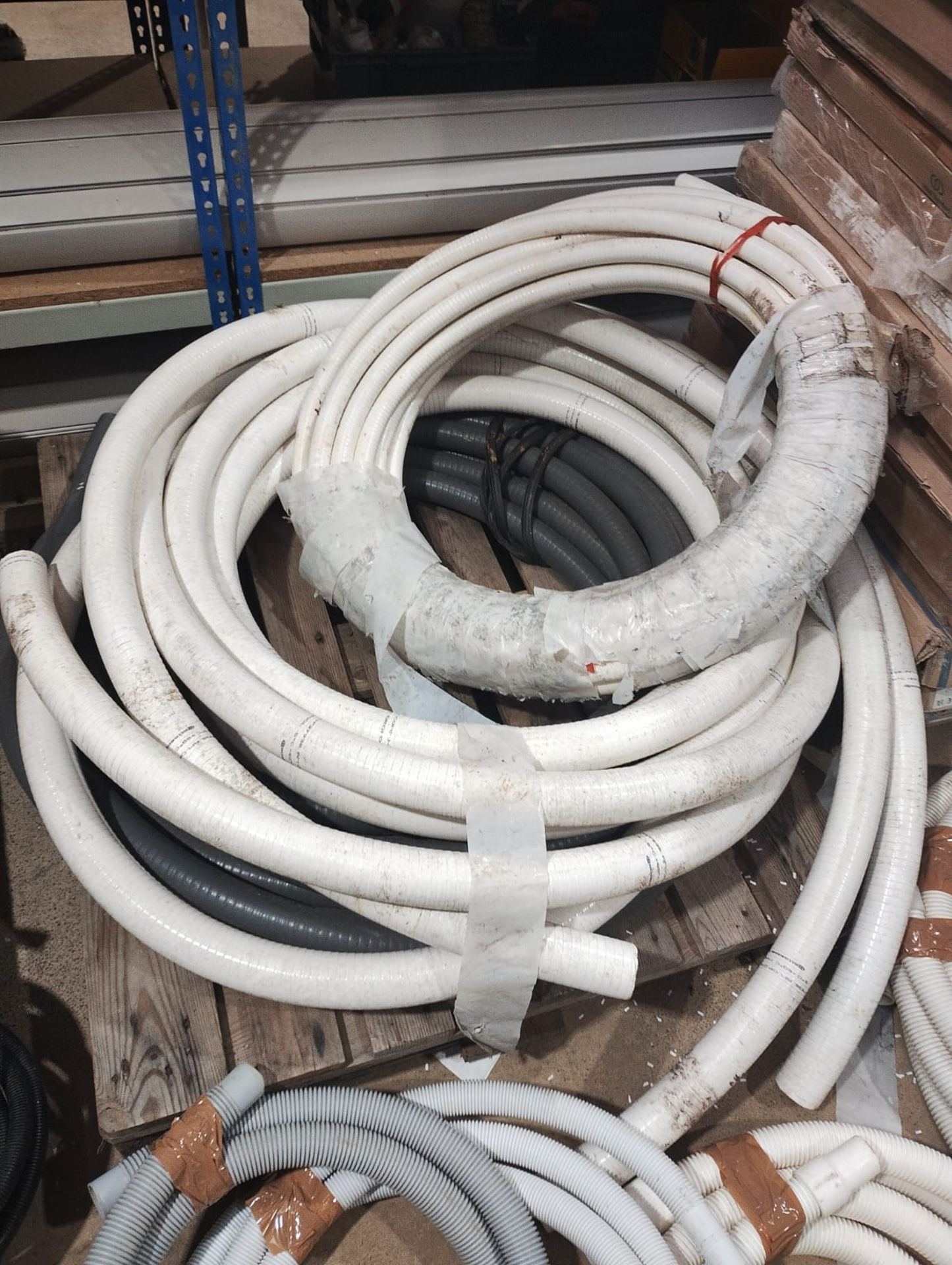 JOBLOT OF 8 LARGE ROLLS OF SWIMMING POOL PIPE AND HOSES - EVERYTHING YOU SEE - Image 7 of 7