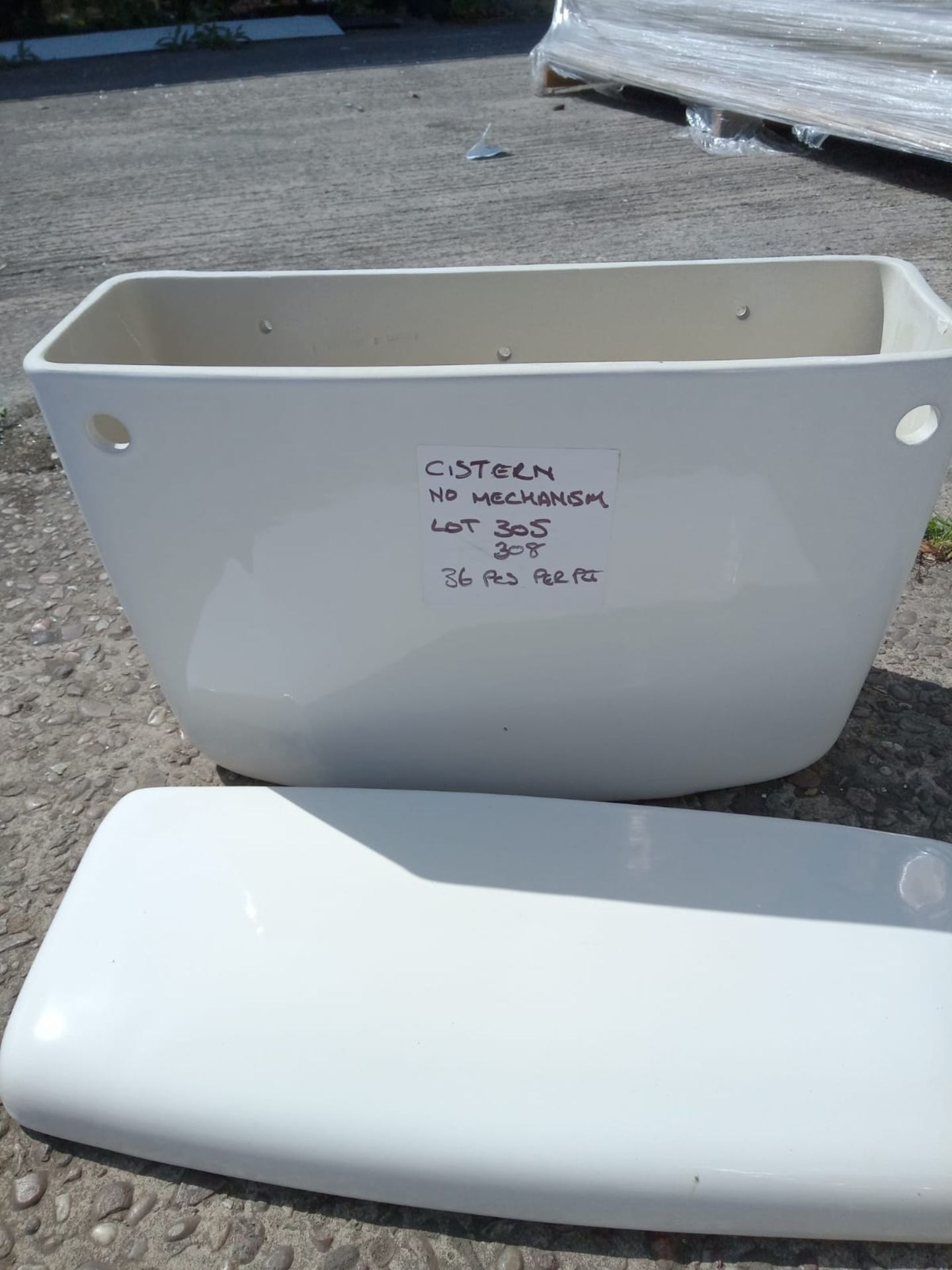 36 CISTERNS - NO MECHANISM