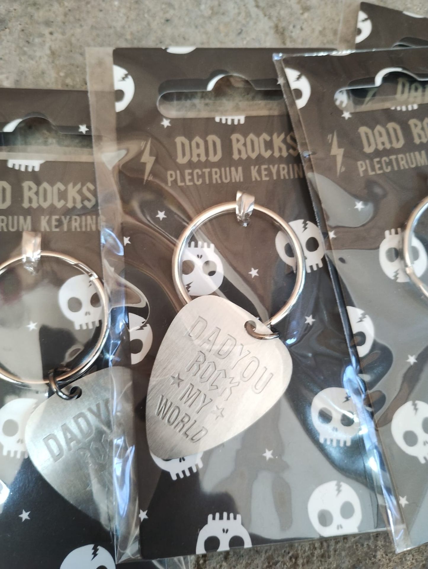 DAD ROCKS PLECTRUM KEYRING - 3 DESIGNS - BRAND NEW IN ORIGINAL PACKAGING - JOBLOT OF X22 - Image 2 of 4