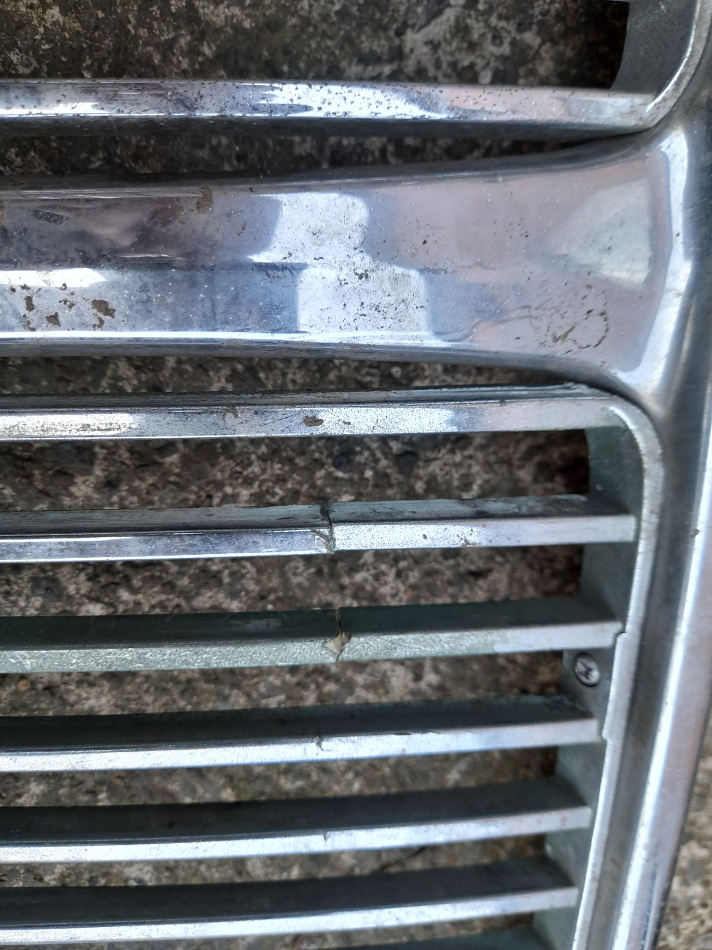 JOBLOT OF CLASSIC FORD CAR FRONT GRILLS - Image 2 of 12