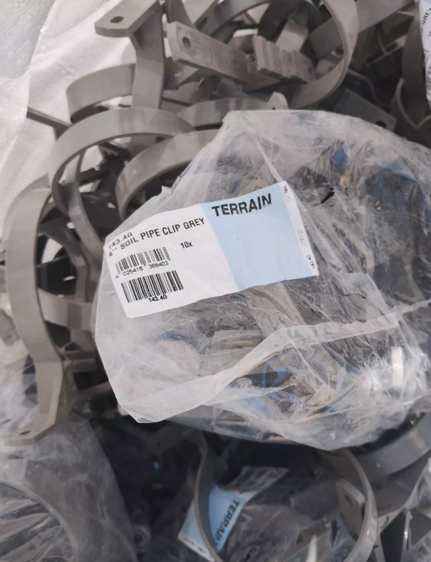 TONNE DUMPY BAG FULL-TERRAIN - 110MM 4INCH ADJUSTABLE PIPE / SOCKET CLIPS -143.4G -GREY - Image 3 of 3