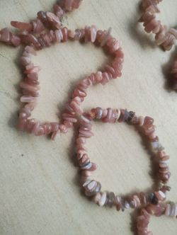SUNSTONE GEMSTONE CHRYSTAL CHIP BRACELETS - NEW IN ORIGINAL PACKAGING - JOBLOT OF 10