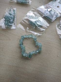 AQUAMARINE QUARTZ SMALL CRYSTAL CHIP BRACELET JOB LOT OF 31 - BRAND NEW