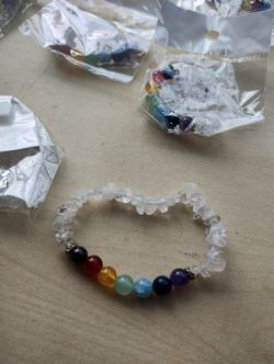 CLEAR QUARTZ CHIP RHINESTONE CHAKRA CRYSTAL CHIP BRACELET JOB LOT OF - 9- BRAND NEW