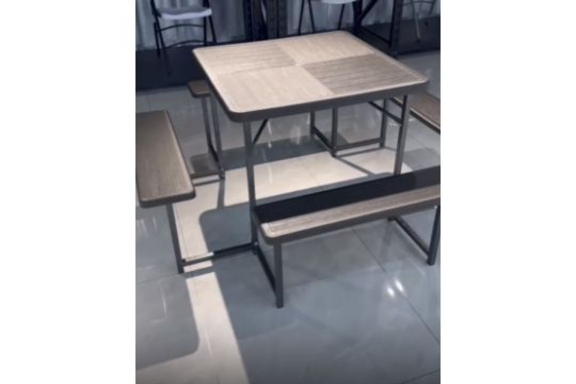 NEW AND BOXED VIVOFUORI 34" SQUARE PICNIC TABLE SET. L86*W86*H74CM (TABLE) - Image 5 of 6