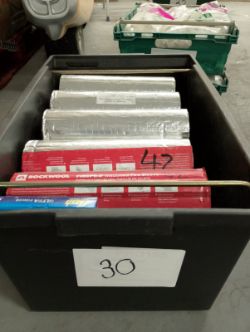 JOBLOT X 2 CRATES NUMBER 30 RESELLER CARBOOT MARKET