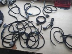 JOBLOT OF 10+ - LENGTHS OF OLD STYLE SWIMMING POOL LIGHTING CABLE AND CONNECTOR'S