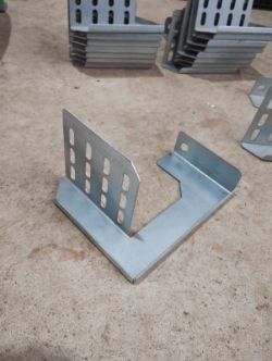 UNITRUNK - 100MM OVERHEAD HANGER - JOBLOT OF 17 - NEW NO BOX