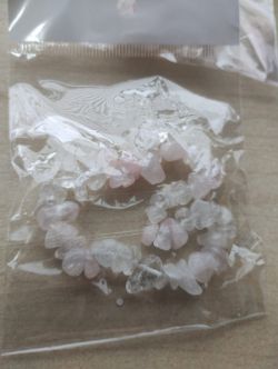 ROSE AND CLEAR QUARTZ - SMALL CRYSTAL CHIP BRACELET JOBLOT OF 29 - BRAND NEW