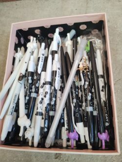 BRAND NEW CAT THEMED PENS - VARIOUS STYLES - ALL NEW JOBLOT OF 66