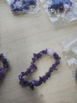 AMETHYST CRYSTAL CHIP WITH RQ BEAD BRACELET JOB LOT OF 18 - BRAND NEW