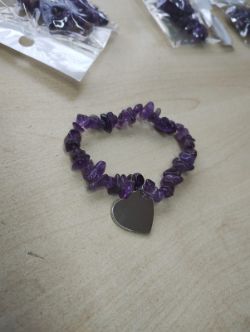 AMETHYST CRYSTAL CHIP SILVER HEART BRACELET JOB OF 21 - BRAND NEW